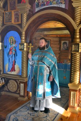 Протоиерей Антоний Шварев совершил литургию в храме при исправительной колонии №7