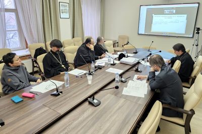 Митрополит Серафим принял участие в работе комиссии по защите выпускных работ при Учебном Комитете