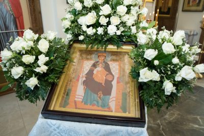 В день чествования иконы Божией Матери «Державная» митрополит Серафим совершил литургию в Воскресенском храме Пензы