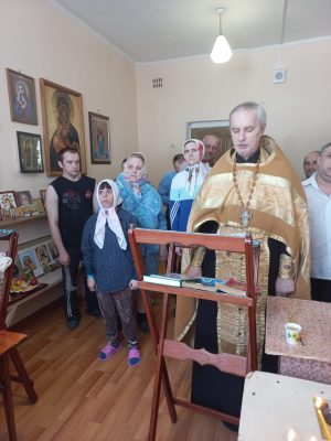 Протоиерей Михаил Дергунов совершил Соборование опекаемых в Мокшанском психоневрологическом интернате