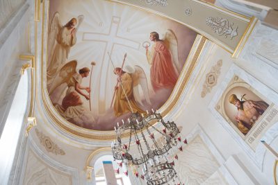 Завершена роспись в северном алтаре Спасского кафедрального собора