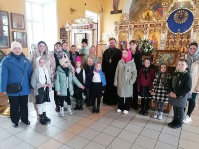 Иерей Сергий Карасёв встретился с учениками средней школы №1 города Спутник