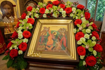 В четверг Светлой седмицы митрополит Серафим совершил литургию в Спасо-Преображенском мужском монастыре
