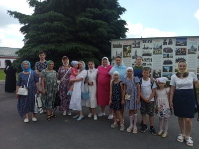 Воспитанники пензенской воскресной школы «Лествица» посетили святыни Наровчатского района