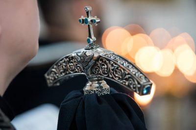 В понедельник первой седмицы Великого поста митрополит Серафим молился за великопостным богослужением в Спасском кафедральном соборе