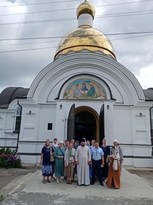 Паломники из Пензы посетили Соловцовку, Оленевку и Большую Валяевку