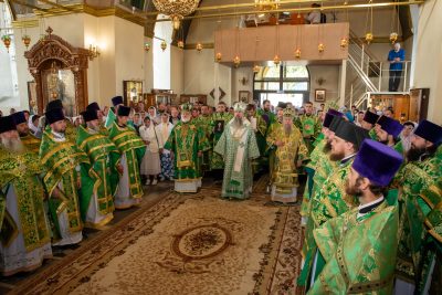 В день памяти Иоанна Оленевского митрополит Серафим возглавил литургию в селе Соловцовка