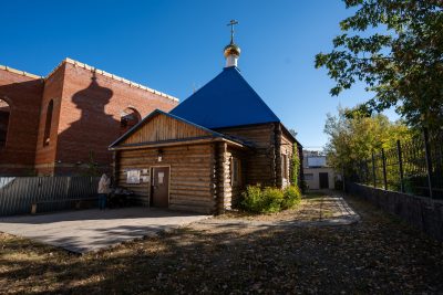 В день памяти праведных Богоотец Иоакима и Анны митрополит Серафим совершил литургию во Владимирском храме Пензы