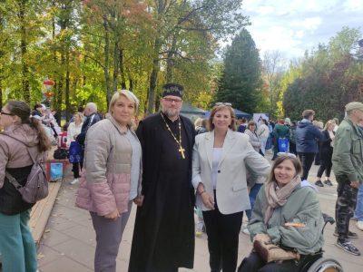 В Международный день глухих священник Владислав Тараканов принял участие в мероприятии «Мир без барьеров»