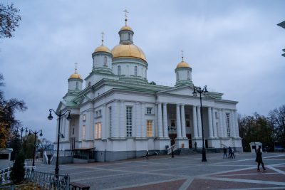 В канун Недели 17-й по Пятидесятнице митрополит Серафим совершил всенощное бдение в Спасском кафедральном соборе