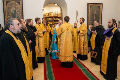 В канун Недели 16-й по Пятидесятнице митрополит Серафим совершил всенощное бдение в Спасо-Преображенском мужском монастыре