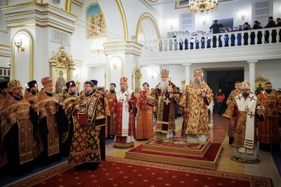 Митрополит Серафим принял участие во всенощном бдении в Спасо-Вознесенском кафедральном соборе Ульяновска