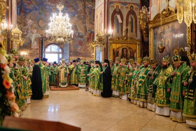 В день памяти преподобного Сергия Радонежского митрополит Серафим сослужил Святейшему Патриарху Кириллу в Троице-Сергиевой лавре