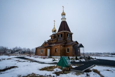 В Неделю по Рождестве Христовом митрополит Серафим совершил литургию в храме Рождества Христова в селе Кижеватово