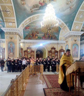 В Покровском соборе Пензы состоялся молебен в преддверии посвящения в кадеты