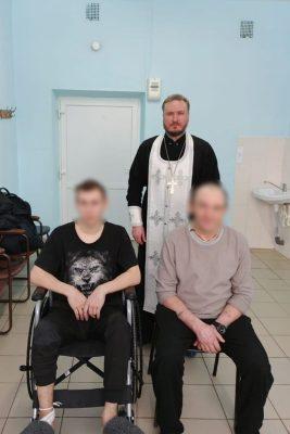 Священники посетили раненых участников СВО в военном госпитале Пензы