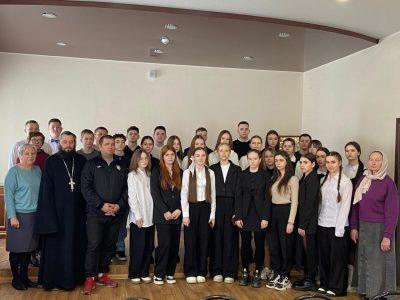 Патриотическая акция прошла в Духовно-просветительском центре «Исток»