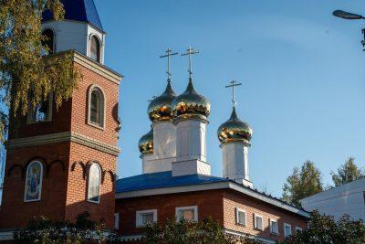В среду Светлой седмицы митрополит Серафим совершил литургию в Покровской церкви города Городище