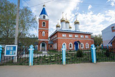 В среду Светлой седмицы митрополит Серафим совершил литургию в Покровской церкви города Городище