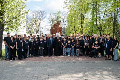 Владыка Серафим принял участие в траурном митинге памяти жертв геноцида армянского народа в Османской империи