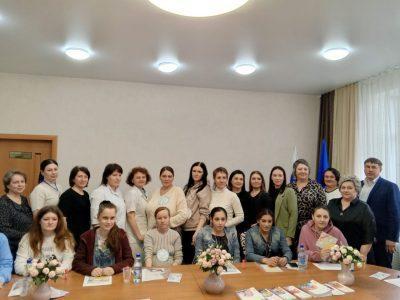Руководитель Библейского кружка Татьяна Мысенкова приняла участие в в заседании круглого стола в Бессоновке