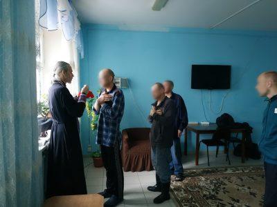 Для проживающих в Сосновском психоневрологическом интернате совершено Таинство Причастия
