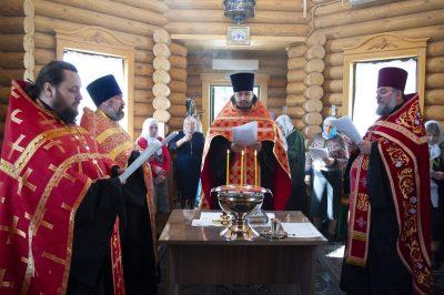В престольный праздник в часовне в честь Иверской иконы Божией Матери совершено молебное пение