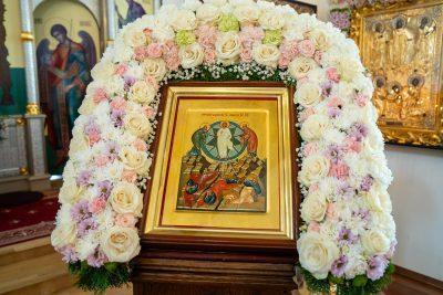 В праздник Преображения Господня митрополит Серафим совершил литургию в Спасо-Преображенском мужском монастыре