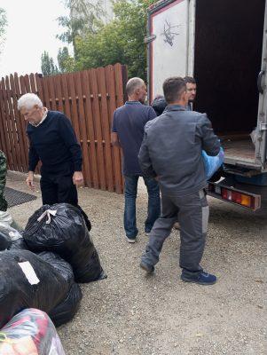 Храм преподобного Серафима Саровского оказал вещевую помощь жителям села Уварово