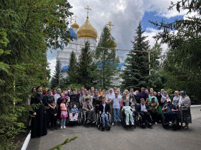 Участники духовно-просветительского проекта «Вера без границ» посетили святыни Мордовии