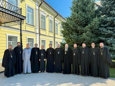 Митрополит Пензенский и Нижнеломовский Серафим принял участие во встрече выпускников Саратовской духовной семинарии