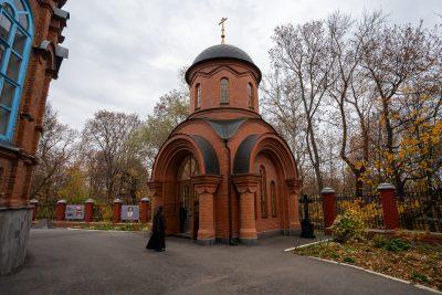 Митрополит Серафим совершил литию в день 47-летия архиерейской хиротонии владыки Серафима (Тихонова)