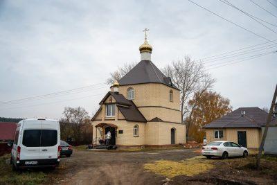 В престольный праздник митрополит Серафим совершил литургию в храме в честь апостола Фомы в селе Загоскино