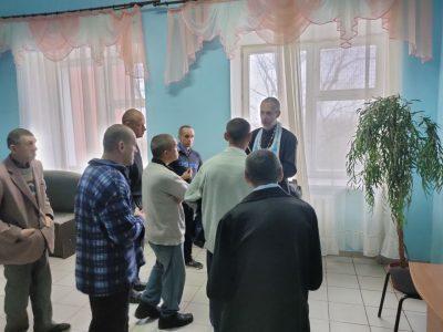 Священник Димитрий Викулин совершил молебен в Сосновском психоневрологическом интернате