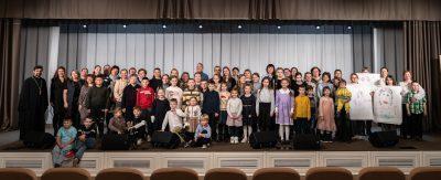 В воскресной школе Спасского кафедрального собора провели праздник ко Дню матери