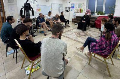 Священник встретился с постояльцами Центра социальной адаптации «Феникс»