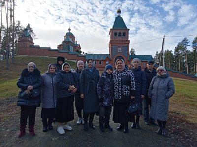 Пензенские паломники посетили храм в Ахматовке и Шиханский монастырь