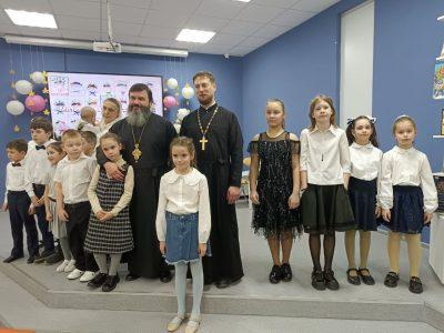 В День матери в городской библиотеке №2 прошел концерт воскресных школ Петропавловского благочиния 