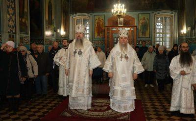 В престольный праздник митрополит Серафим возглавил литургию в кафедральном соборе Архангела Михаила в Сердобске