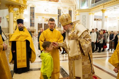 Накануне дня памяти благоверного Александра Невского митрополит Серафим совершил всенощное бдение в Спасском соборе