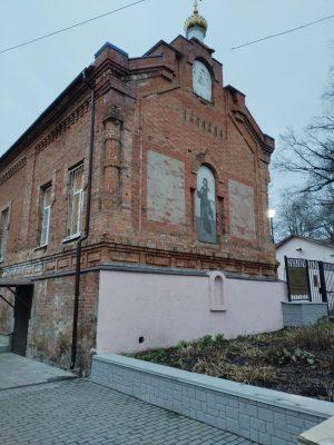 При храме святого праведного Иоанна Кронштадтского продолжаются занятия по церковному пению