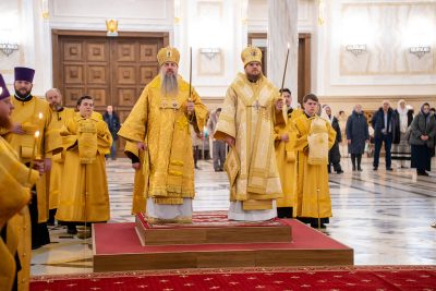 В канун праздника Обрезания Господня митрополит Серафим возглавил всенощное бдение в Спасском кафедральном соборе