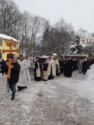 Митрополит Серафим принял участие в отпевании протоиерея Владимира Тимакова