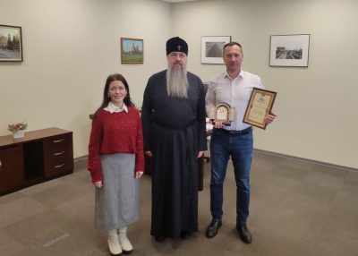 Митрополит Серафим наградил замруководителя ВДНХ Александра Тарасова за поддержку проекта «Золотое кольцо Сурского края»