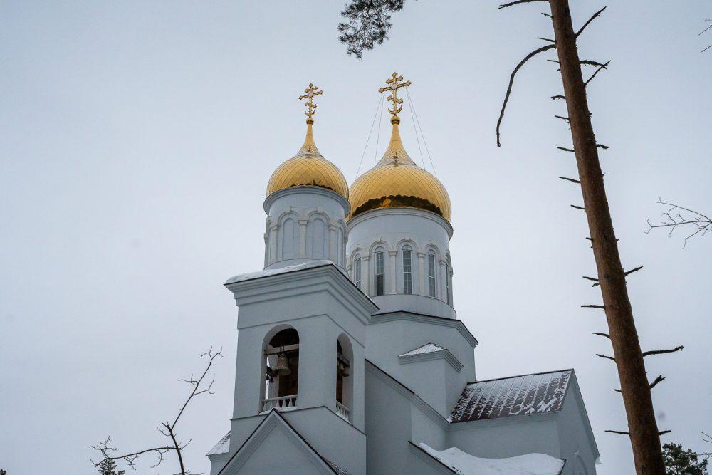 Митрополит Серафим совершил повечерие с чтением Великого канона преподобного Андрея Критского в Серафимовском храме в Заречном