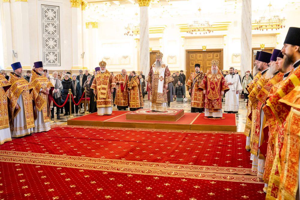 В праздник Собора новомучеников и исповедников Церкви Русской митрополит Серафим принял поздравления с днем Ангела