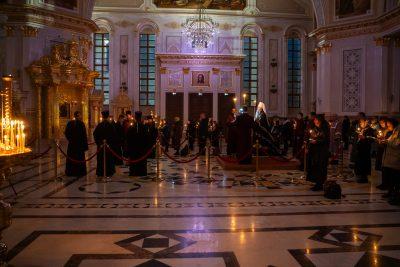 В понедельник первой седмицы Великого поста митрополит Серафим совершил повечерие с чтением Великого покаянного канона прп. Андрея Критского в Спасском кафедральном соборе