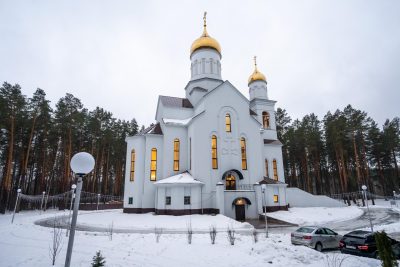Митрополит Серафим совершил повечерие с чтением Великого канона преподобного Андрея Критского в Серафимовском храме в Заречном