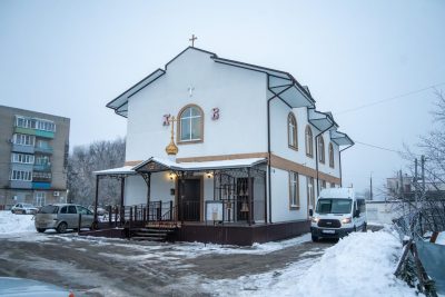 Митрополит Серафим совершил Литургию Преждеосвященных Даров в храме Трех Святителей Вселенских в Пензе