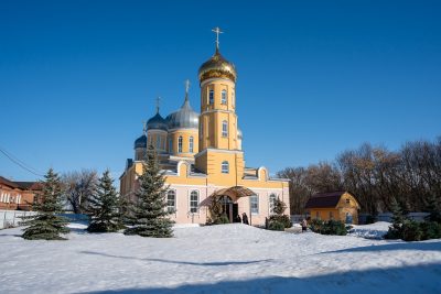 Митрополит Серафим совершил вечерню с чином Пассии в Нижнеломовском Успенском монастыре